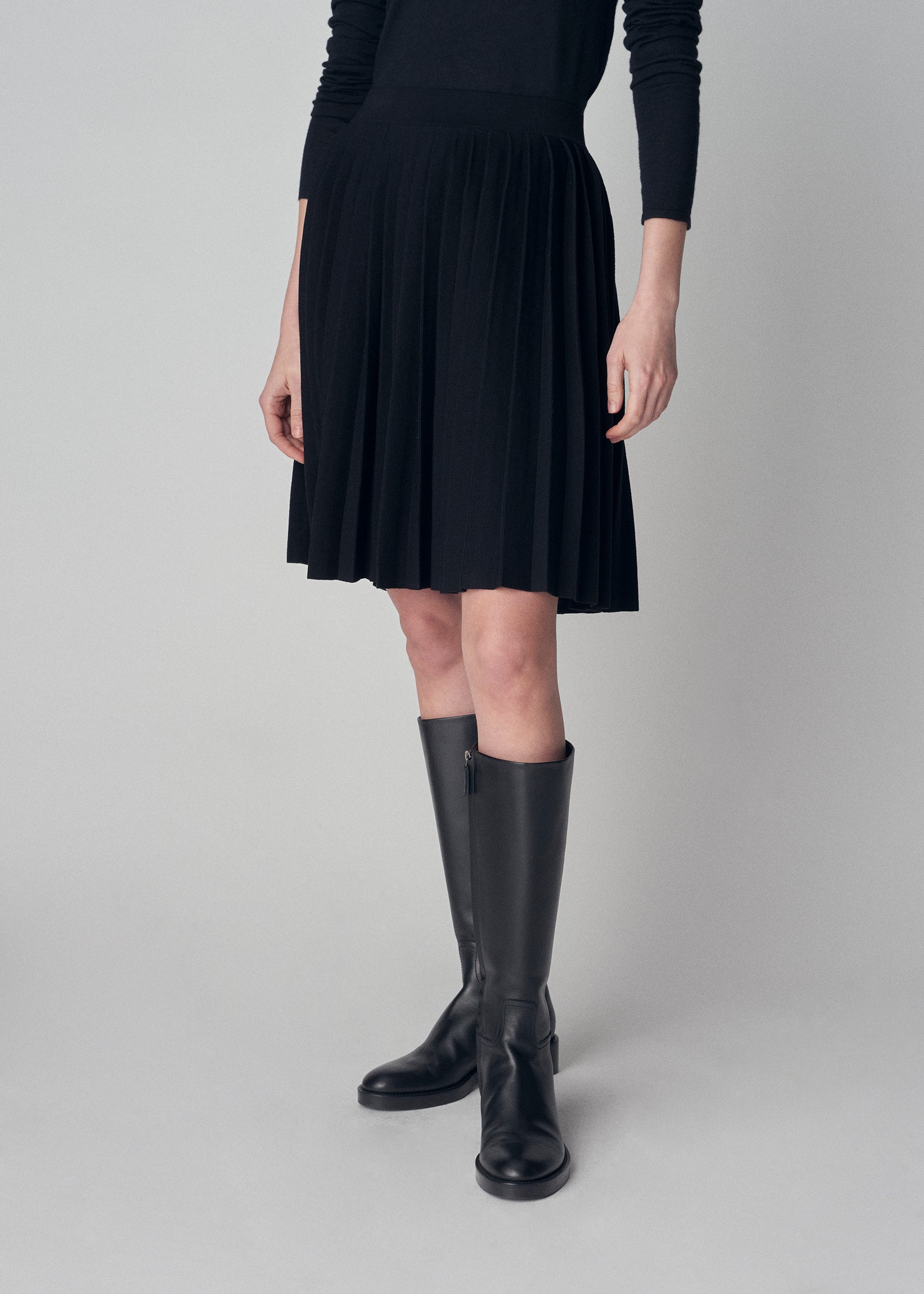 Riding Boot in Smooth Calf Leather - Black | SHOP BAZAAR