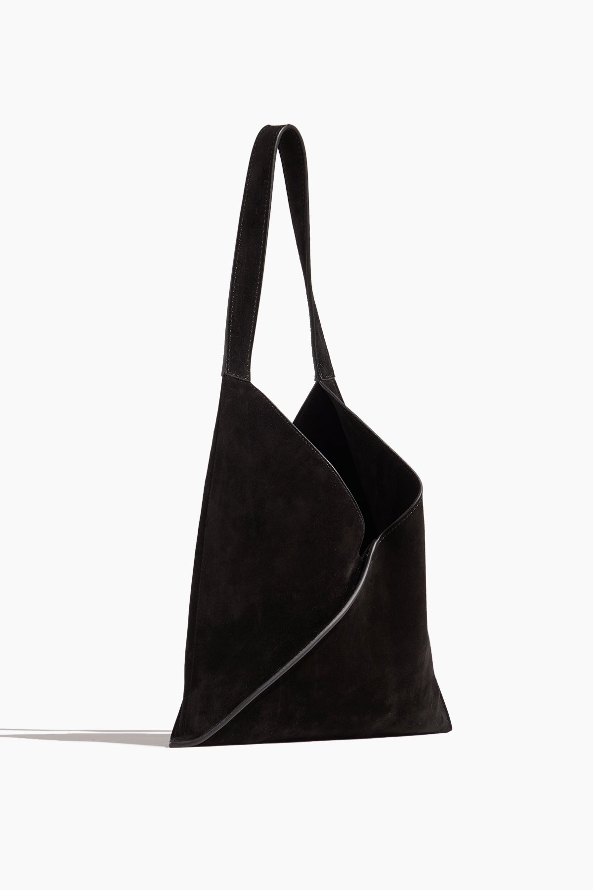 「KHAITE」SARA スエード スモールトートバッグ Sara Small Tote Bag - Black | SHOP BAZAAR