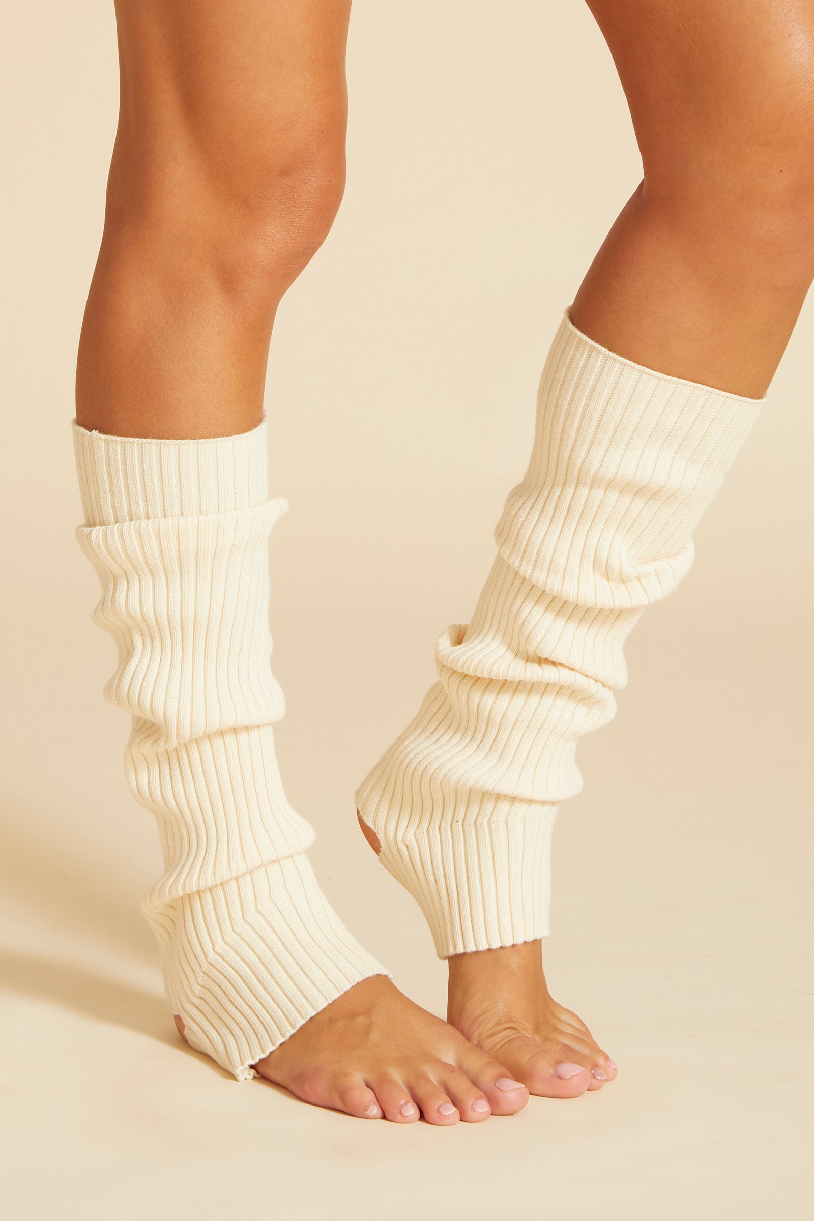 【PARTIMENTO】★ BUTTON POINTED RIBBED LEG WARMER ★ 4 COLOR Leg Warmer | SHOP BAZAAR