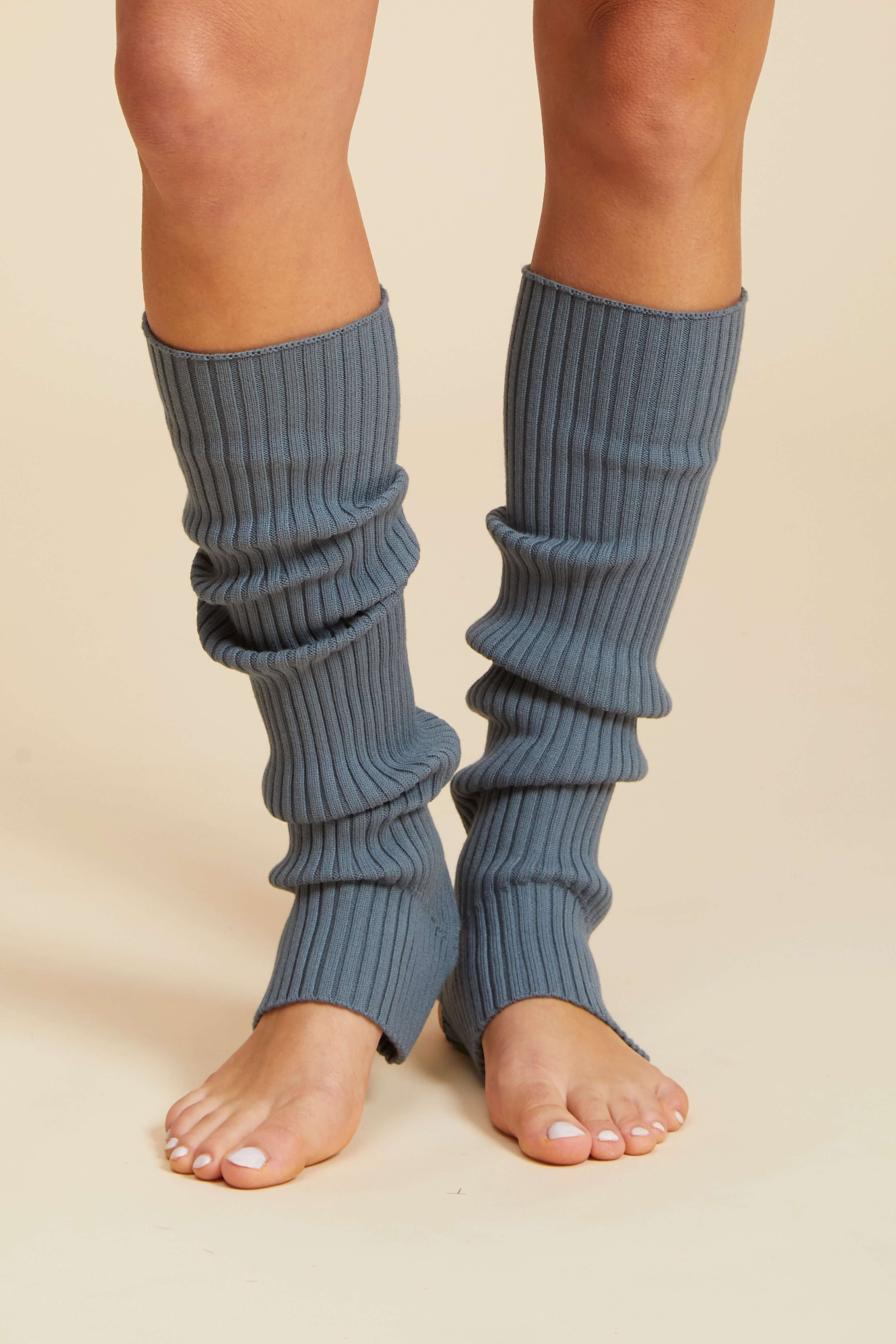 人気レッグウォーマー【Marithe】REGULAR LOGO LEG WARMER Leg Warmer | SHOP BAZAAR
