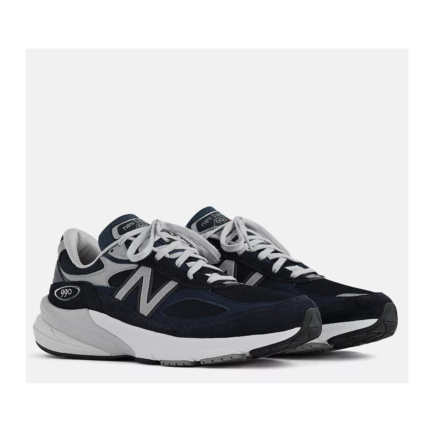 New Balance Men's Made In Usa 990v6 In Navy | SHOP BAZAAR