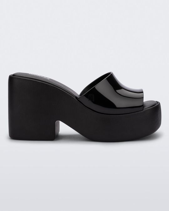 限定sale【Melissa】 追跡付/送料込 歩きやすい安定ヒール MELISSA MULE BLOCK HEELS IN FAUX LEATHER